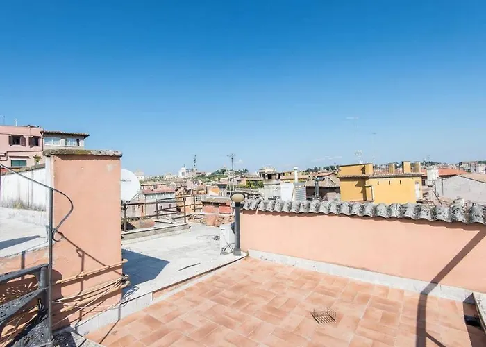 Panoramic Terrace Trastevere Rom